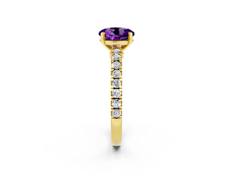 Yellow gold Round Cut Solitaire Diamond with Pavé Band and Four-Prong Setting_2