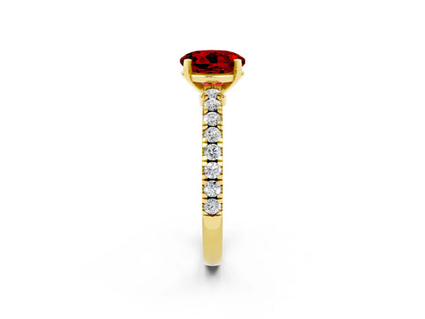 Yellow gold Round Cut Solitaire Diamond with Pavé Band and Four-Prong Setting_2