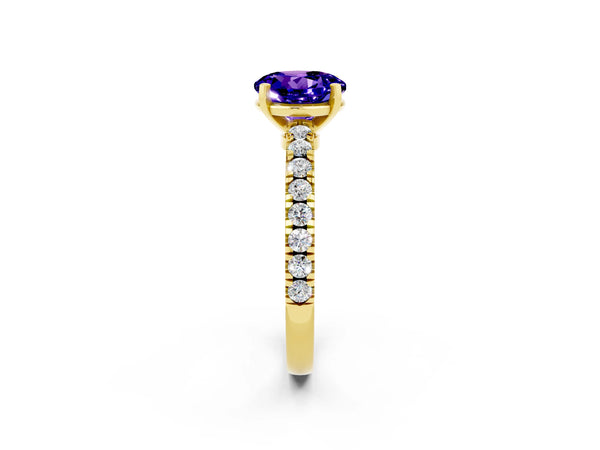 Yellow gold Round Cut Solitaire Tanzanite with Pavé Band and Four-Prong Setting