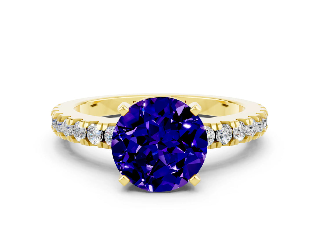 Yellow gold Round Cut Solitaire Diamond with Pavé Band and Four-Prong Setting