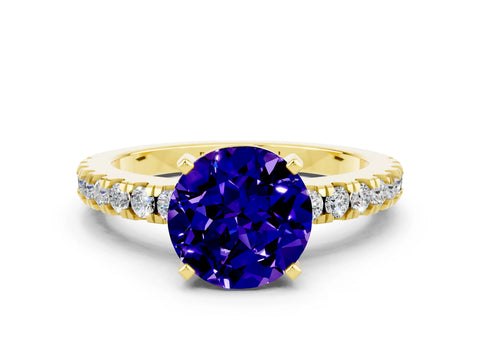 Yellow gold Round Cut Solitaire Diamond with Pavé Band and Four-Prong Setting