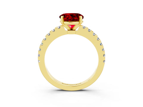 Yellow gold Round Cut Solitaire Diamond with Pavé Band and Four-Prong Setting_3