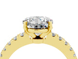 Yellow gold Round Cut Solitaire Diamond with Pavé Band and Four-Prong Setting_4