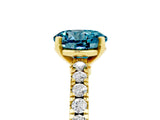 Yellow gold Round Cut Solitaire Diamond with Pavé Band and Four-Prong Setting_5