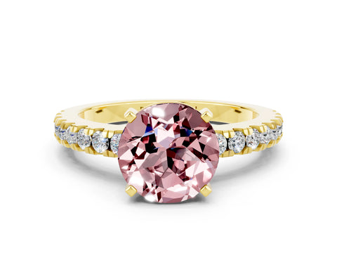 Yellow gold Round Cut Solitaire Diamond with Pavé Band and Four-Prong Setting