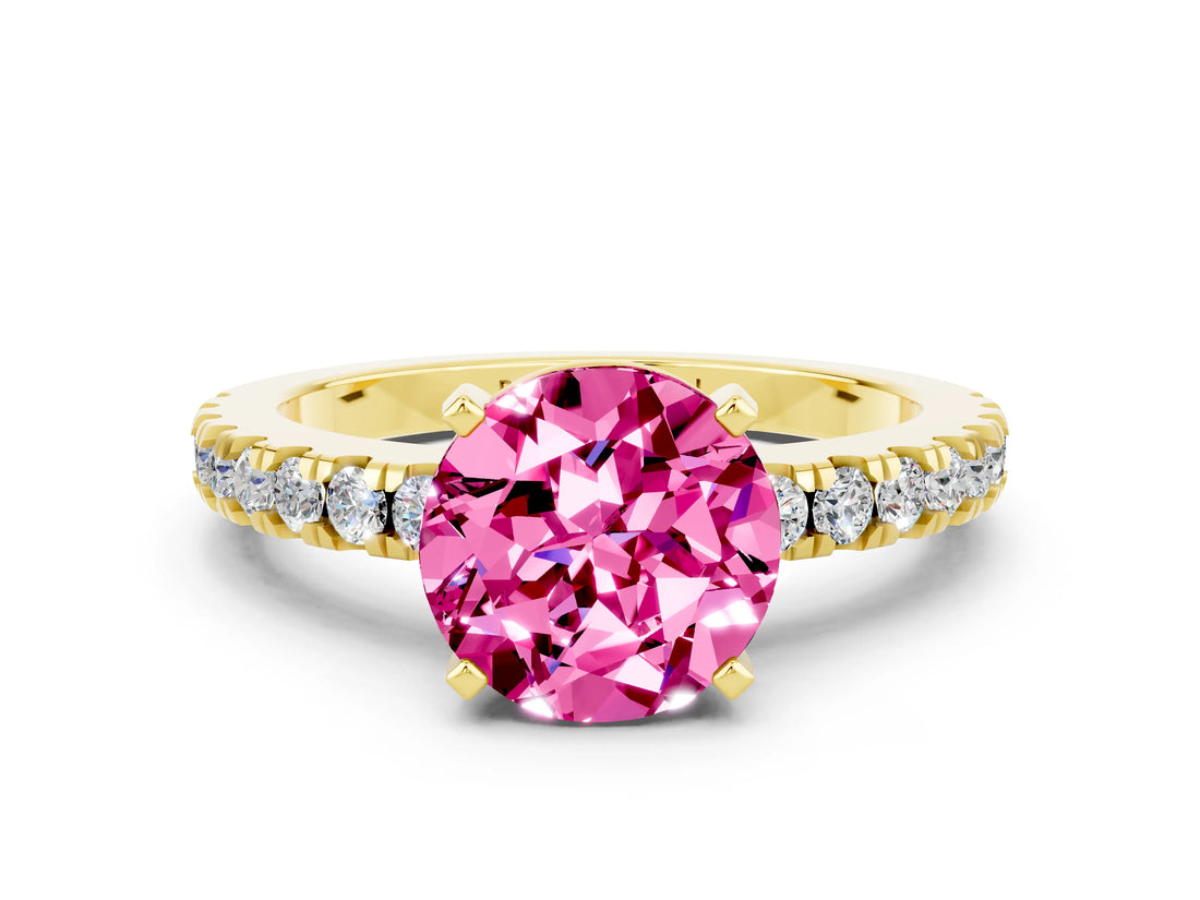 Yellow gold Round Cut Solitaire Diamond with Pavé Band and Four-Prong Setting