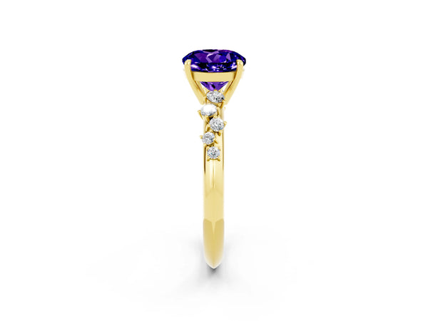 Yellow gold Round Cut Tanzanite Cluster Side Stone Solitaire Ring with Prong Setting