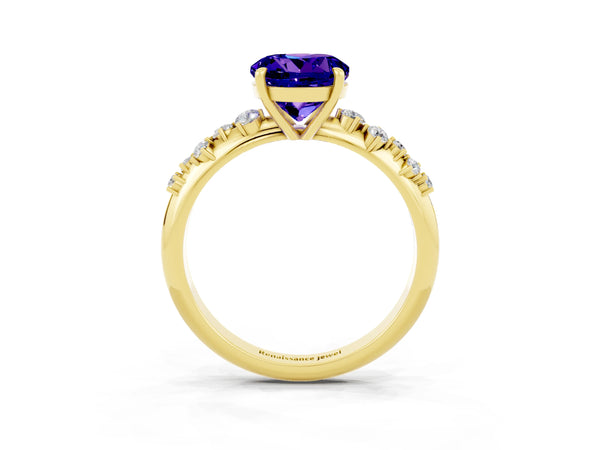 Yellow gold Round Cut Tanzanite Cluster Side Stone Solitaire Ring with Prong Setting