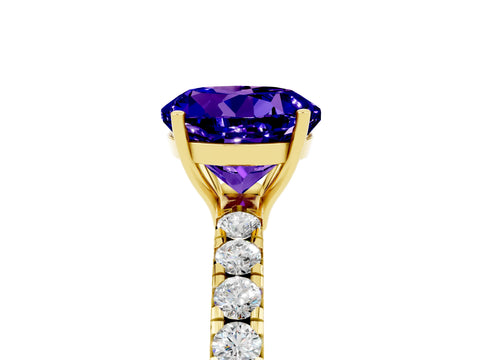 Yellow gold Round Cut Tanzanite Pavé Solitaire Engagement Ring with Four-Prong Setting_17