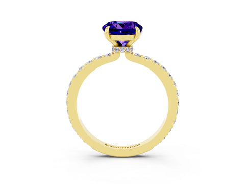 Yellow gold Round Cut Tanzanite Ring with Pavé Band and Four-Prong Setting_3
