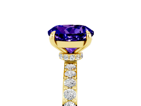 Yellow gold Round Cut Tanzanite Ring with Pavé Band and Four-Prong Setting_5