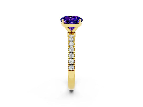 Yellow gold Round Cut Tanzanite Solitaire Ring with Pavé Accents and Four-Prong Setting