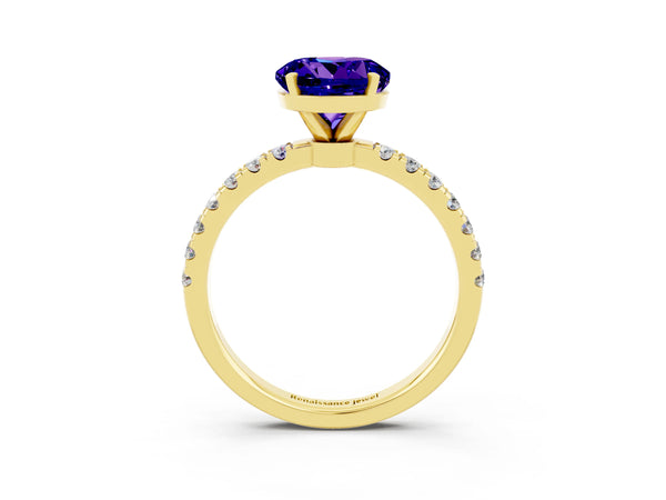 Yellow gold Round Cut Tanzanite Solitaire Ring with Pavé Accents and Four-Prong Setting