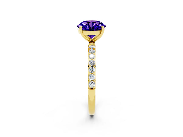 Yellow gold Round Cut Tanzanite Solitaire Ring with Round  Pavé Band and Prong Setting