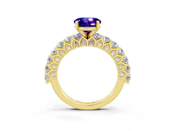 Yellow gold Round Cut Tanzanite Solitaire Ring with Shared Prong Pavé Band and Four-Prong Setting