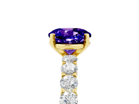 Yellow gold Round Cut Tanzanite Solitaire Ring with Shared Prong Pavé Band and Four-Prong Setting_5