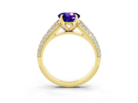 Yellow gold Round Cut Tanzanite Solitaire Ring with Three-Row Pavé Band and Four-Prong Setting_15