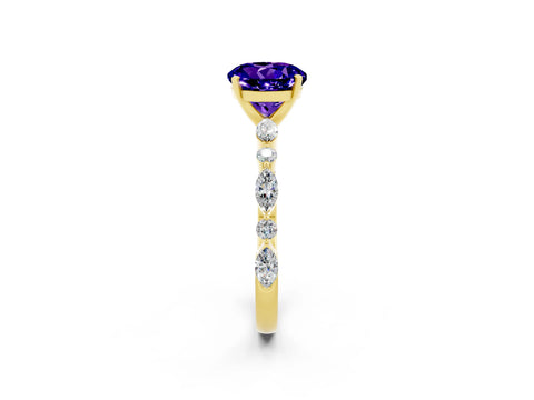 Yellow gold Round Cut Tanzanite Solitaire with Side Stones on a Pavé Band and Four-Prong Setting_2