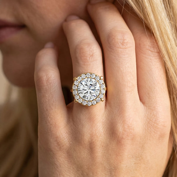 Yellow gold Round Diamond Cluster Halo Solitaire with Four-Prong Setting