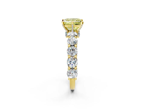 Yellow gold Round Diamond Side Stone Engagement Ring with Six-Prong Setting_2