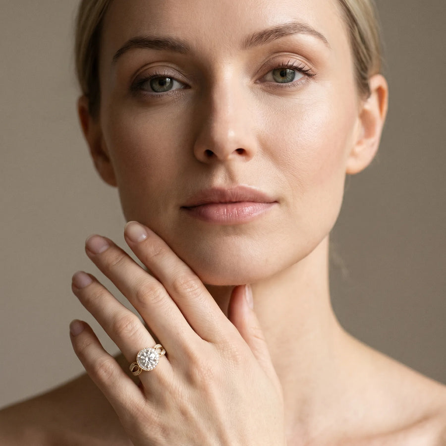Yellow gold Round Halo Split Shank Milgrain Diamond Ring
