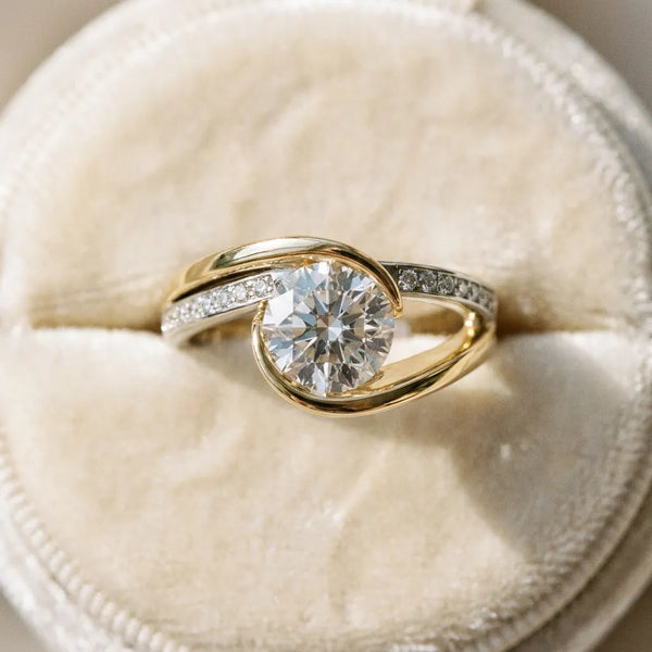 14K Yellow Gold 5.04 Carat F VVS2 Round Solitaire Tension-Set Diamond Split Shank Ring