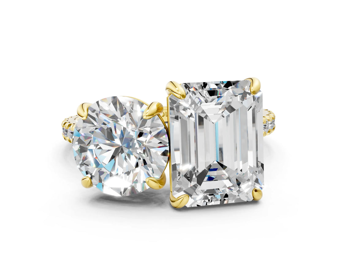 Yellow gold Round and Emerald Toi Moi Ring with Prong Setting and Pave Band