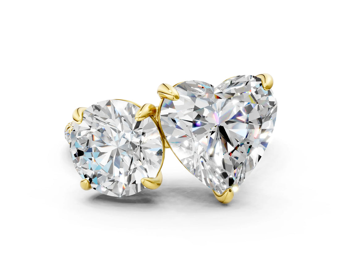 Yellow gold Round and Heart Toi Moi Ring with Prong Setting and Pave Band