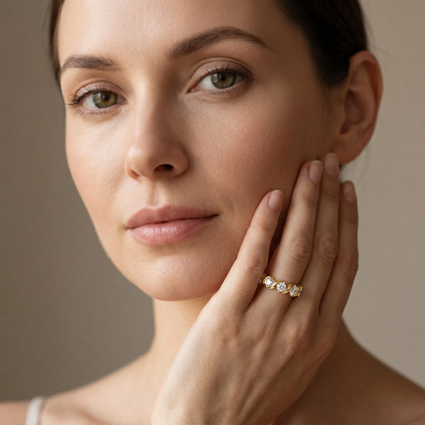 Yellow gold Six-Stone Round Diamond Wave Band with Shared Prong Setting