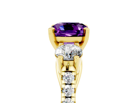 Yellow gold Three-Stone Cushion Cut Amethyst Pavé Band with Four-Prong Setting_5