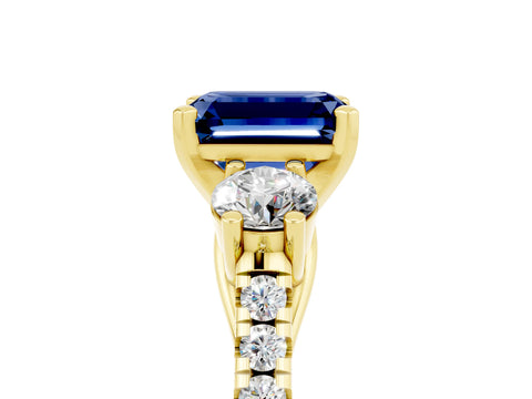 Yellow gold Three-Stone Emerald Cut Blue Sapphire Pavé Band with Four-Prong Setting_5