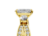 Yellow gold Three-Stone Emerald Cut Diamond Twist Band with Prong Setting_78
