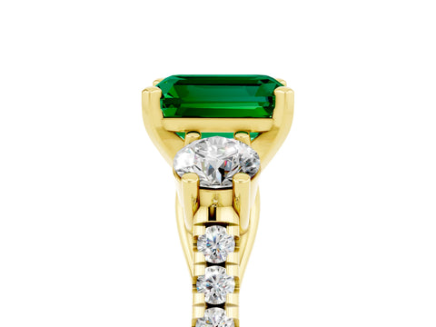 Yellow gold Three-Stone Emerald Cut Emerald Pavé Band with Four-Prong Setting_5