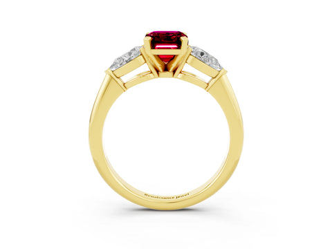 Yellow gold Three-Stone Emerald Cut Garnet Ring with Pear Side Stones and Four-Prong Setting_3