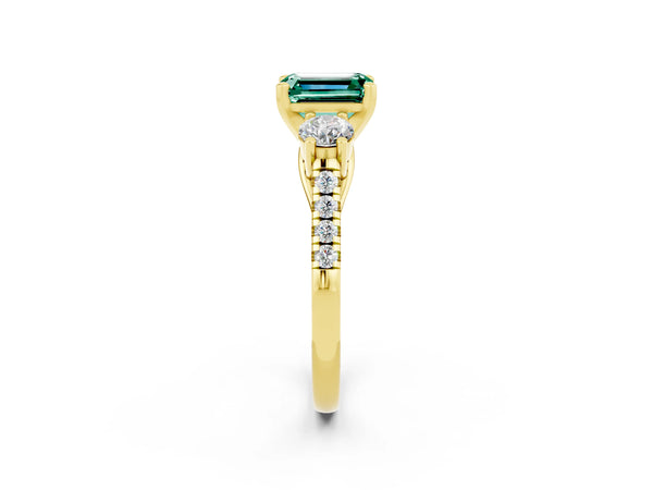 Yellow gold Three-Stone Emerald Cut Green Sapphire Pavé Band with Four-Prong Setting