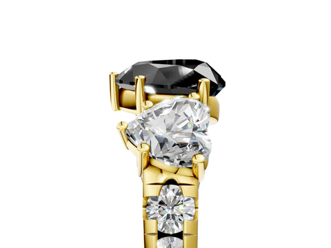 Yellow gold Three-Stone Fancy Black Heart Cut Diamond Pavé Band with Prong Setting_5