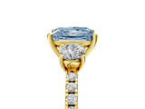 Yellow gold Three-Stone Fancy Blue Princess Cut Cut Diamond Pavé Band with Prong Setting_20