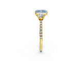 Yellow gold Three-Stone Fancy Blue Radiant Cut Cut Diamond Pavé Band with Prong Setting_17
