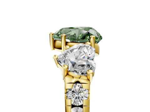 Yellow gold Three-Stone Fancy Green Heart Cut Diamond Pavé Band with Prong Setting_5