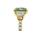 Yellow gold Three-Stone Fancy Green Princess Cut Cut Diamond Pavé Band with Prong Setting_20