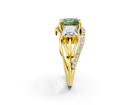 Yellow gold Three-Stone Fancy Green Princess Cut Cut Diamond Split Shank Prong Set Ring_2
