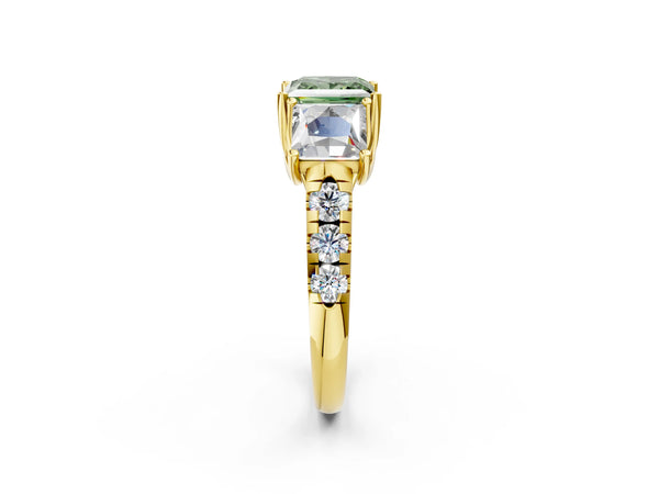 Yellow gold Three-Stone Fancy Green Princess Cut Diamond Pavé Band with Prong Setting