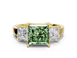Yellow gold Three-Stone Fancy Green Princess  Cut Solitaire Ring with Prong Setting_3