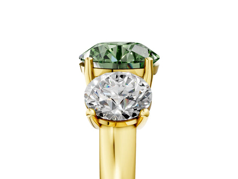 Yellow gold Three-Stone Fancy Green Round Cut Cut Solitaire Ring with Classic Prong Setting_5