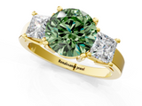 Yellow gold Three-Stone Fancy Green Round  Cut Solitaire Ring with Prong Setting_4
