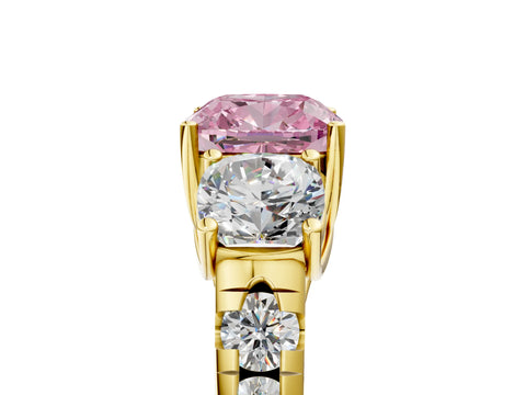 Yellow gold Three-Stone Fancy Pink Cushion Cut Diamond Pavé Band with Prong Setting_5
