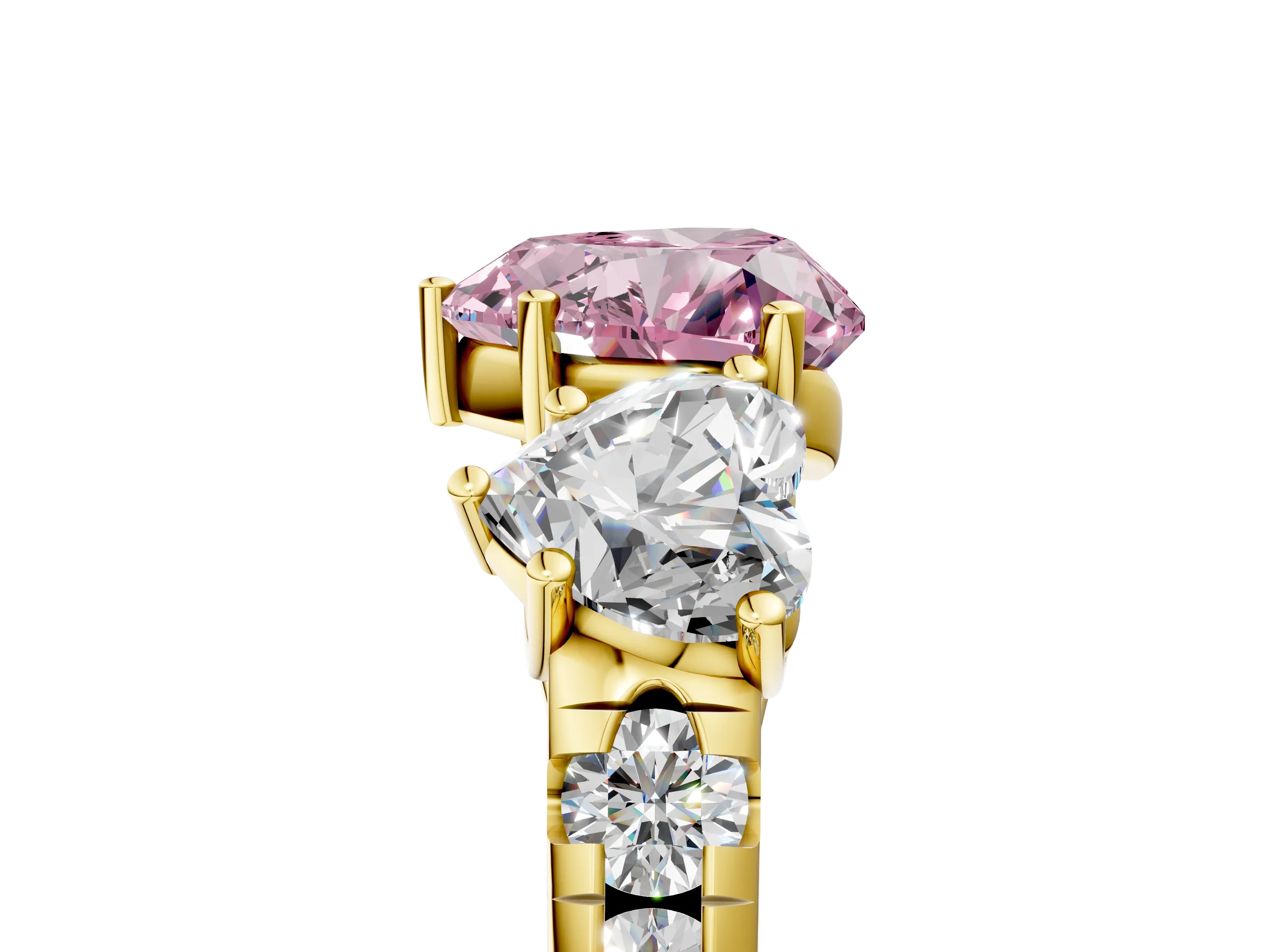 Yellow gold Three-Stone Fancy Pink Heart Cut Diamond Pavé Band with Prong Setting_5