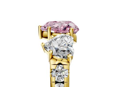 Yellow gold Three-Stone Fancy Pink Heart Cut Diamond Pavé Band with Prong Setting_5