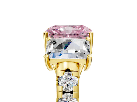 Yellow gold Three-Stone Fancy Pink Radiant Cut Diamond Pavé Band with Prong Setting_5