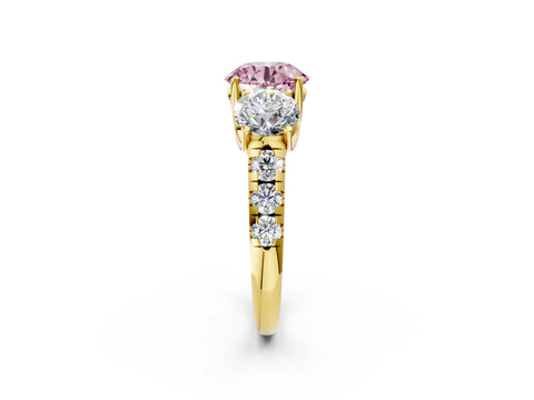 Yellow gold Three-Stone Fancy Pink Round Cut Diamond Pavé Band with Prong Setting_2